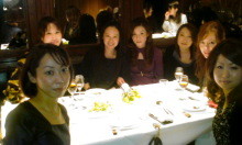◆美容業界の『女たちの乾杯』