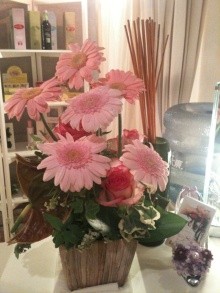 ◆お花でサロンが明るくなりました